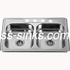 SUS304 Stainless Steel Kitchen Sink With Center Drain Placement Drainer Accessories